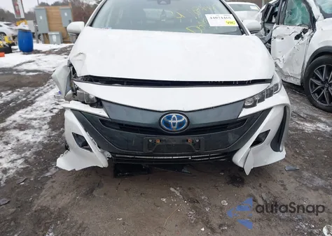 2021 Toyota Prius Prime Xle z USA, uszkodzony, nr VIN JTDKAMFP7M3176596